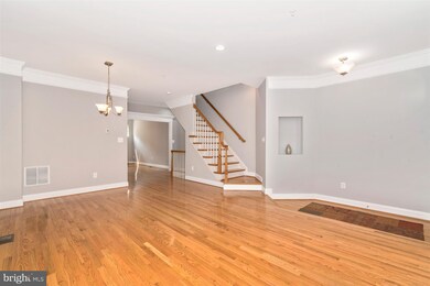 11814 Regents Park Dr, Germantown, MD 20876 - photo 5