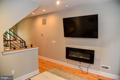 2342 Gerritt St, Philadelphia, PA 19146 - photo 6