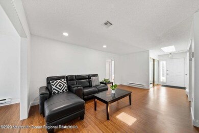 LIVINGROOM 5