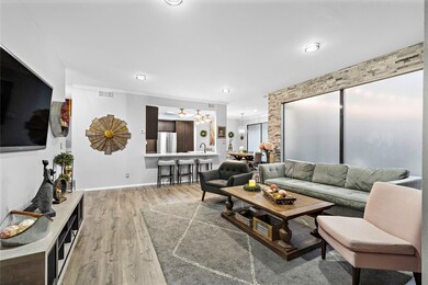 131 Litchfield Ln, Houston, TX 77024 - photo 7