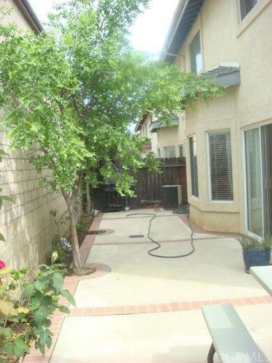 13421 Hubbard St unit 101, Sylmar, CA 91342 - photo 2