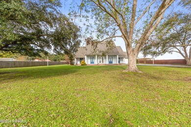 Spacious lot
