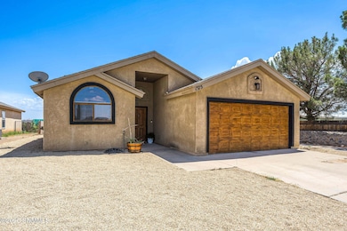 2-web-or-mls-Snappin Homes (Fountain1375