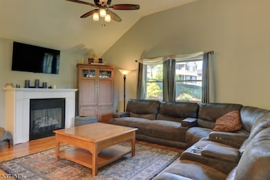 34 N Railroad Ave, Mahwah, NJ 07430 - photo 7