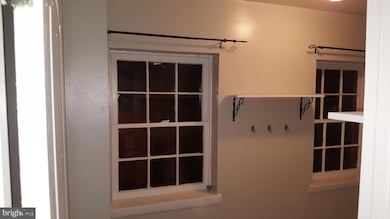 624 Stirling St, Baltimore, MD 21202 - photo 7