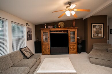 4- Family Room 2320 S Flying Q Lane (14)