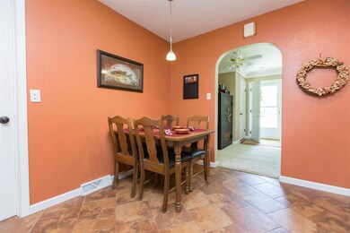 2219 Terrace Dr, Cedar Falls, IA 50613 - photo 4