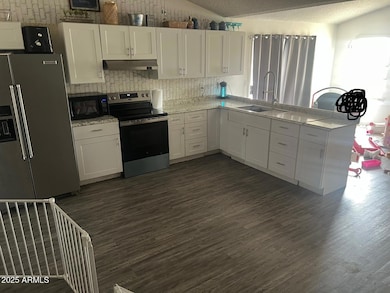 6901 W Monterey Way, Phoenix, AZ 85033 - photo 4