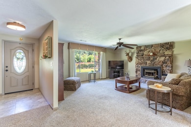 21083 Oak Knoll Rd, Redding, CA 96003 - photo 4