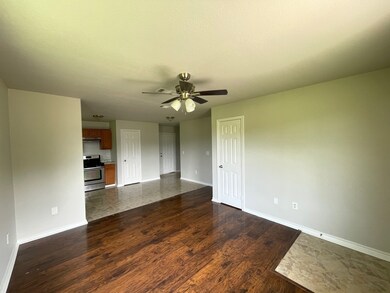 2417 Avenue A, Bay City, TX 77414 - photo 5