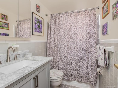 The Blackstone unit 5H, Bronx, NY 10463 - photo 7