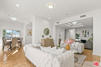 4348 Mammoth Ave unit 301, Sherman Oaks, CA 91423 - photo 4