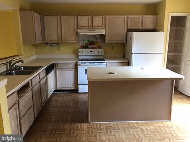 7446 Catterick Ct, Windsor Mill, MD 21244 - photo 2