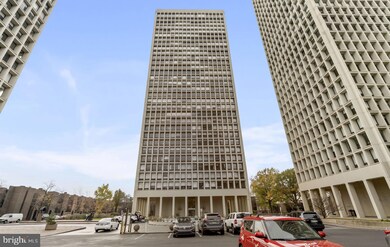 Society Hill Towers unit 21E, Philadelphia, PA 19106 - photo 2