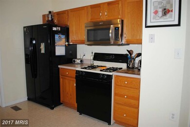 10405 Woodlake Ct, Spotsylvania, VA 22553 - photo 3