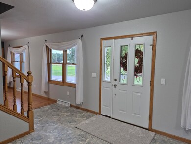 9078 Thompson Rd, Marshfield, WI 54449 - photo 3
