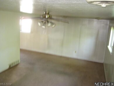 2135 E 40th St, Lorain, OH 44055 - photo 6
