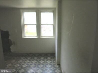 1081 N Common Rd, Camden, NJ 08104 - photo 4