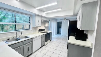 30 S White Pebble Ct, Spring, TX 77380 - photo 7