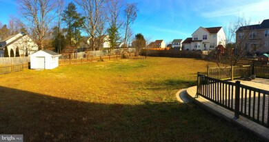 11203 Hollins Ct, Fredericksburg, VA 22407 - photo 2