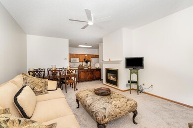 577 Woodduck Dr unit J, Woodbury, MN 55125 - photo 7