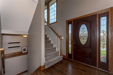 5731 Lakecrest Dr, Shawnee, KS 66218 - photo 3