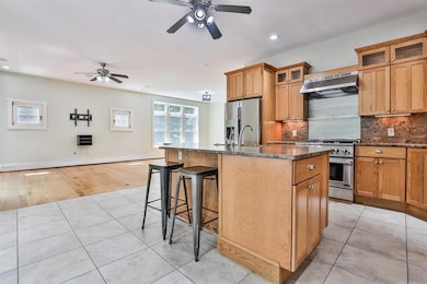 167 Bypass 28, Derry, NH 03038 - photo 5