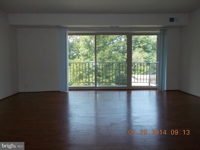 5213 Newton St unit 302, Bladensburg, MD 20710 - photo 3