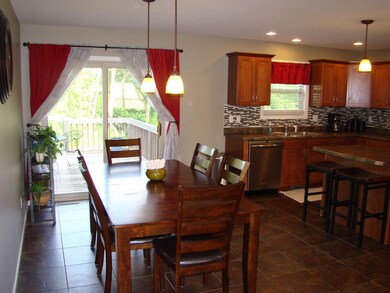 black walnut 1830 interior photo 5