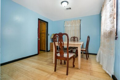 1411 Danbury Rd, Jacksonville, FL 32205 - photo 7