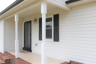 124 Antler Dr, Statesville, NC 28625 - photo 3