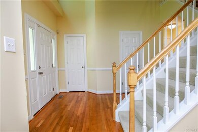 12137 Manor Park Dr, Glen Allen, VA 23059 - photo 4