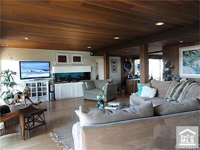 Bright open Living room