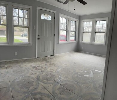 1266 Center St, Des Plaines, IL 60018 - photo 2