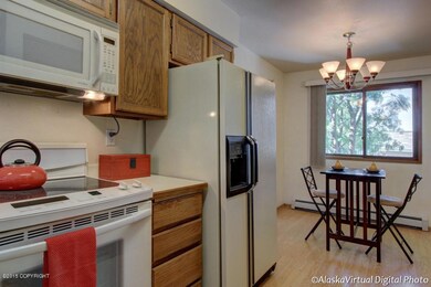 Kitchen & Dining Room
