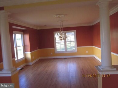 3486 Logstone Dr, Triangle, VA 22172 - photo 2