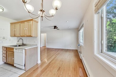 820 Seward St unit 2F, Evanston, IL 60202 - photo 5
