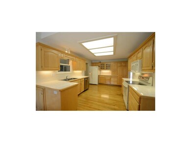 Spacious Kitchen with LOTS of Cupboards!