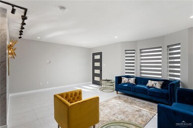 2100 S 5th St unit 4, McAllen, TX 78503 - photo 2