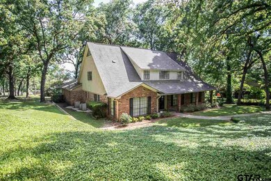 919 919 E Watkins, Tyler, TX 75701 - photo 2