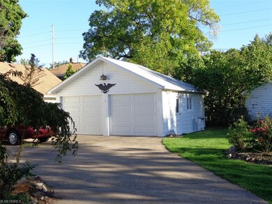 2 Car detached garage w/ opener and newer garage d