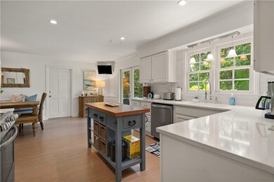 209 Wymberly Rd, Saint Simons Island, GA 31522 - photo 7