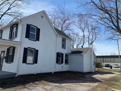 110 S Richland St, Freeburg, IL 62243 - photo 3