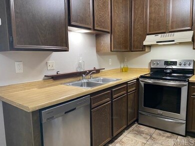 12716 Lakeshore Dr unit C, Lakeside, CA 92040 - photo 5