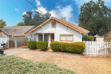 1043 West St, Redding, CA 96001 - photo 3