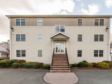 65 Centre St unit 3, Lynn, MA 01905 - photo 4