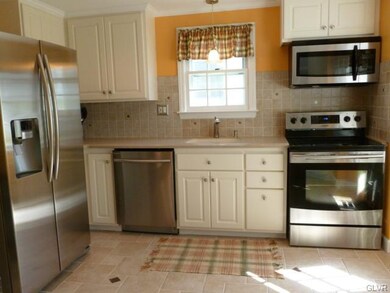 Brand New Kitchen with Stainless Steel Appliances 