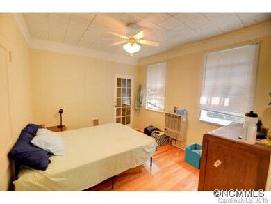 Bedroom Apt 1
