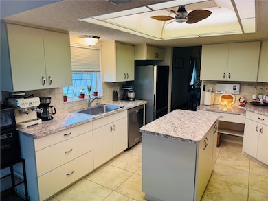 8970 Lismore Ct, Weeki Wachee, FL 34613 - photo 5