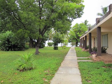 Triplex - 3 one bedroom units